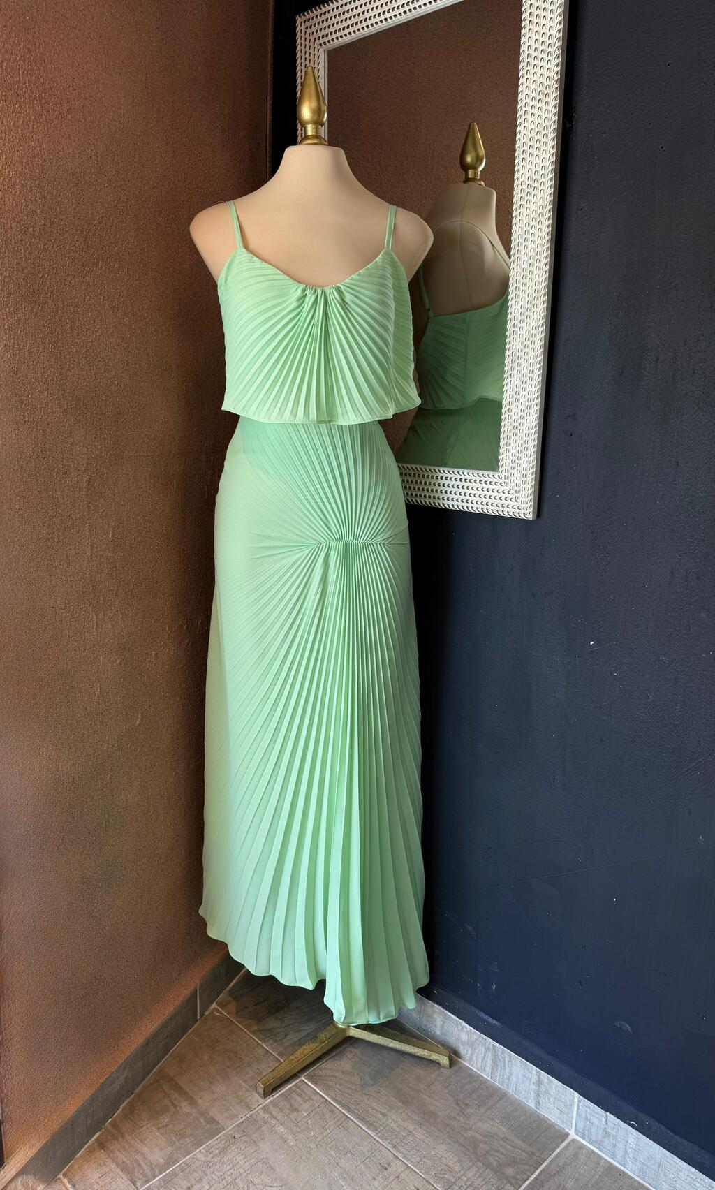 Vestido Midi Plisado Asimétrico 260253