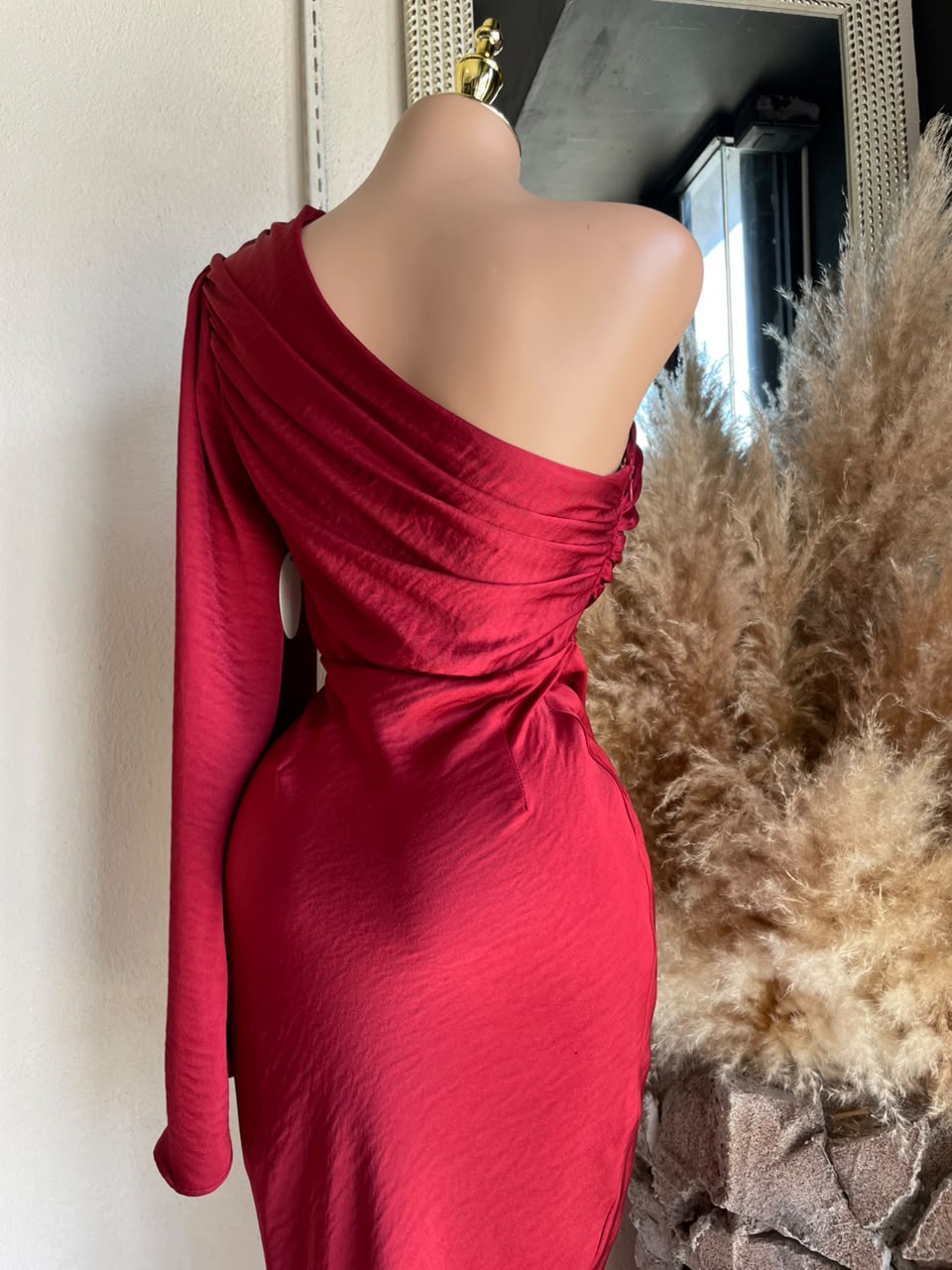 Vestido Largo Rojo Asimétrico 241420 imagen 5 MB Mayte Barrera