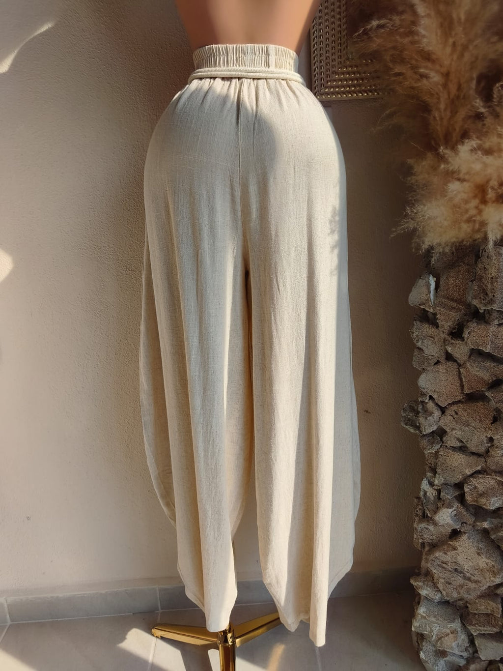 Pantalón Palazzo Beige de Pierna Amplia 260457 imagen 2 MB Mayte Barrera