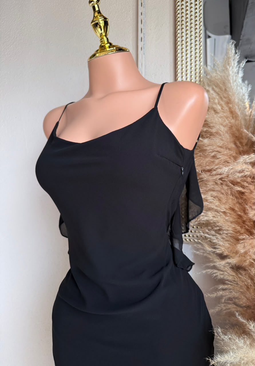 Vestido largo negro sirena con gasa silueta completa