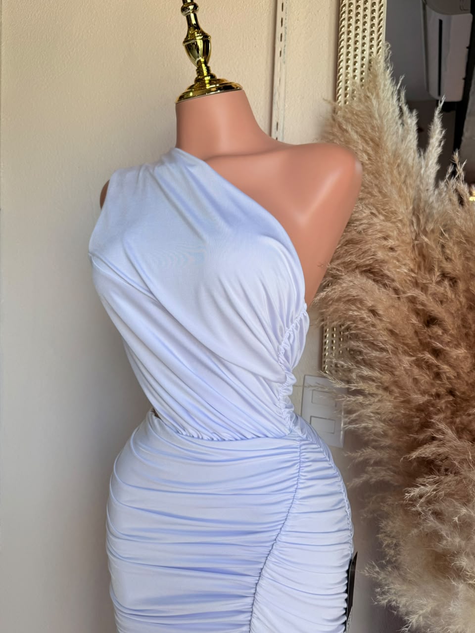 Vestido Largo Blanco Drapeado de Un Hombro 261144 imagen 4 MB Mayte Barrera