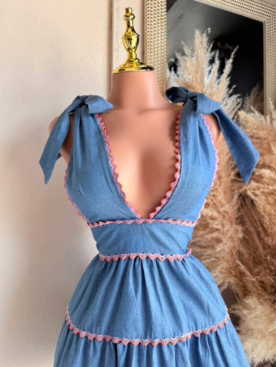 Vestido Azul con Lazos y Falda de Olanes 261464 imagen 4 MB Mayte Barrera