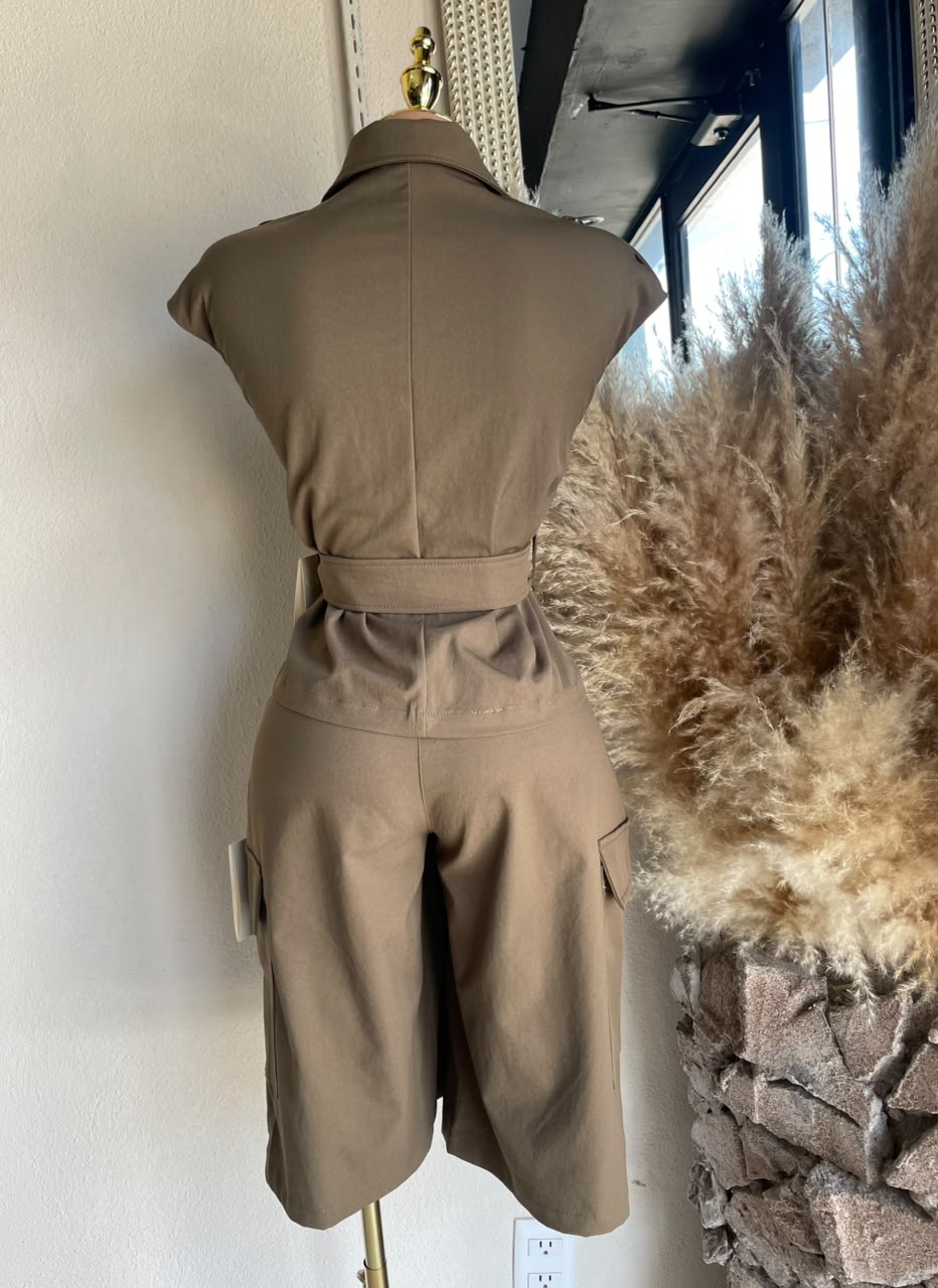 Set Sastre de Short Color Taupe 261493 imagen 2 MB Mayte Barrera