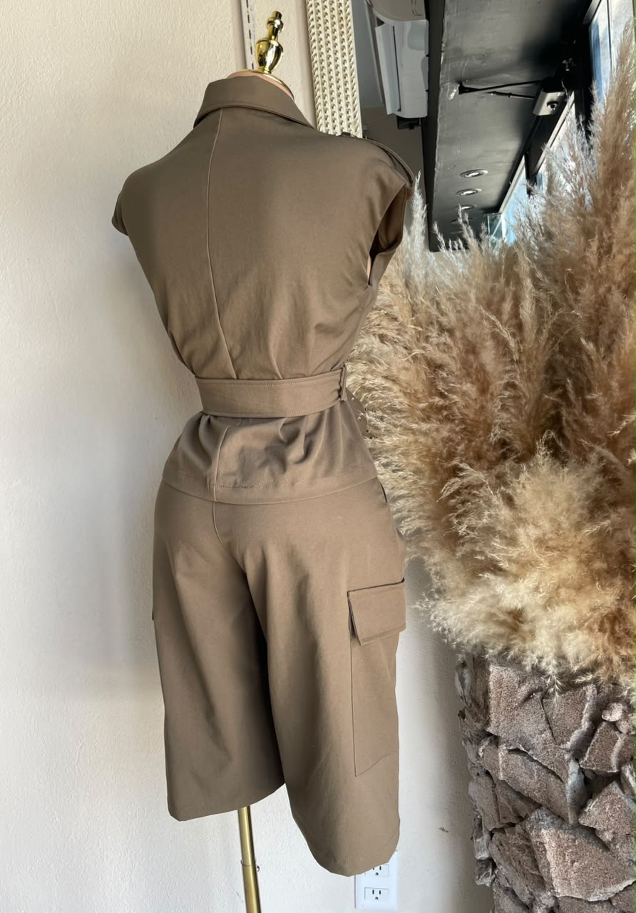 Set Sastre de Short Color Taupe 261493 imagen 4 MB Mayte Barrera