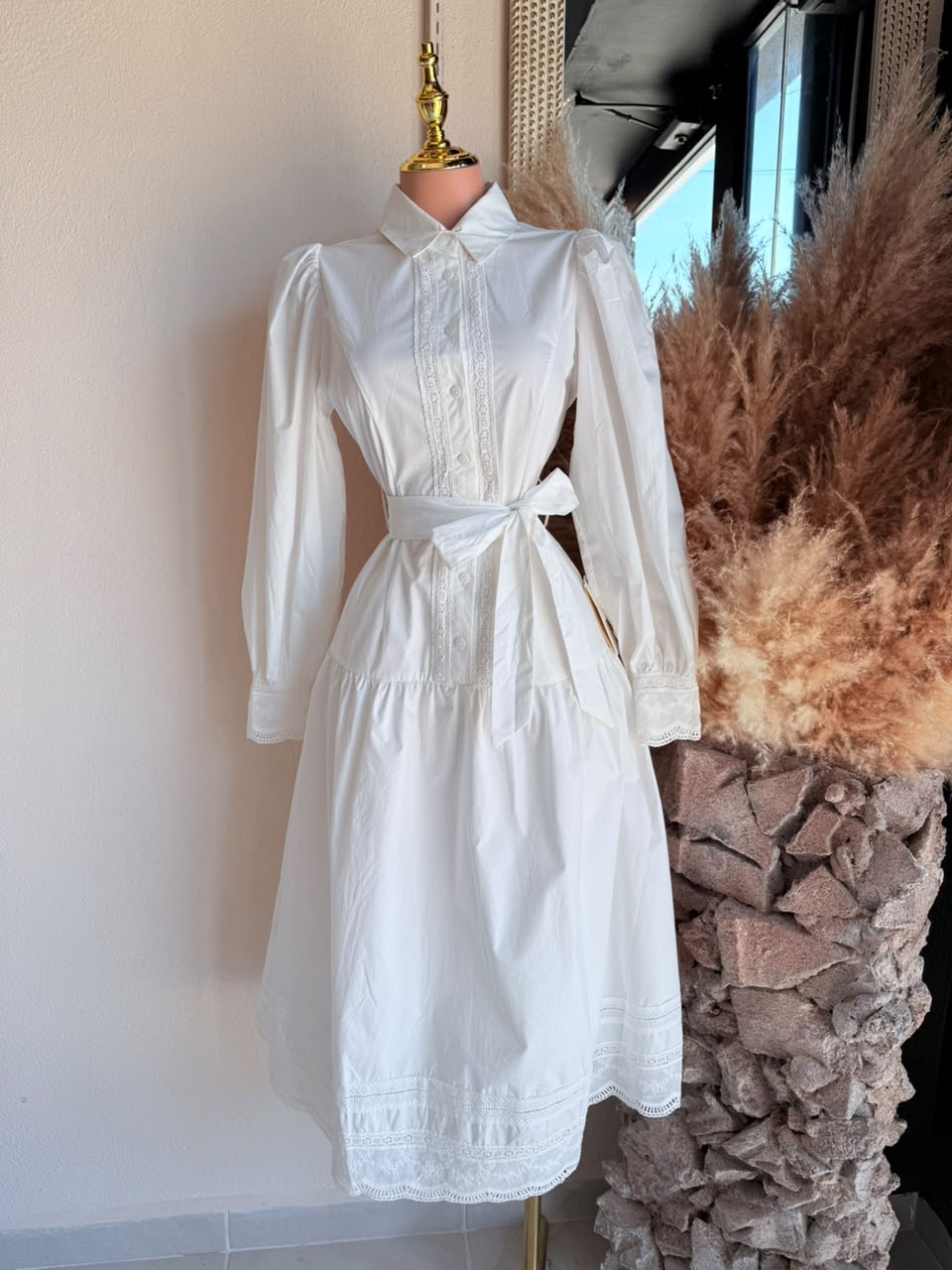 Vestido Blanco Camisero con Abertura en Cintura 261603 imagen 1 MB Mayte Barrera