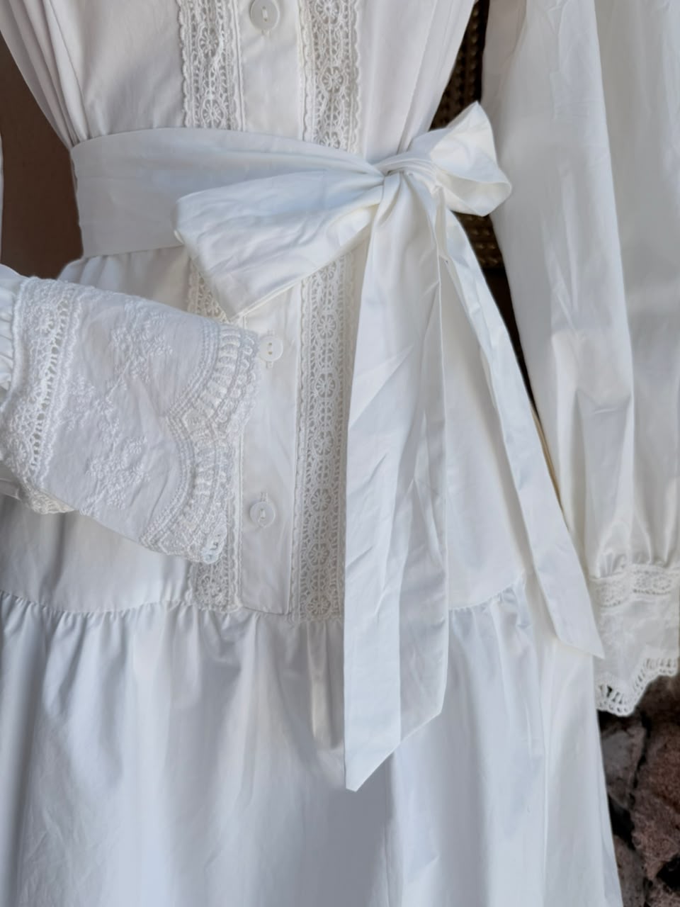 Vestido Blanco Camisero con Abertura en Cintura 261603 imagen 6 MB Mayte Barrera