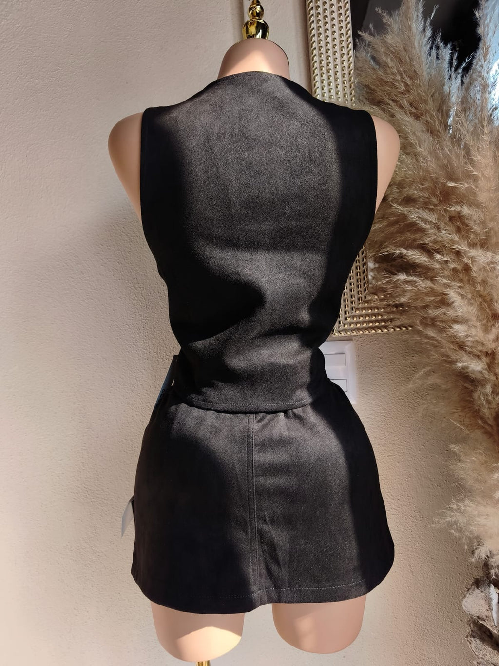 Set Negro de Top Abierto y Short Falda 261716 imagen 2 MB Mayte Barrera