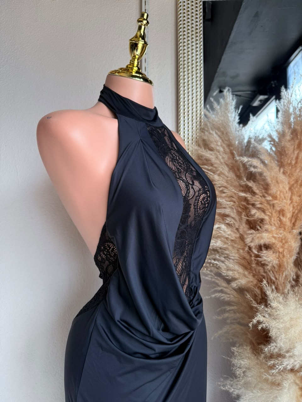 Vestido negro 261727 detalle lateral