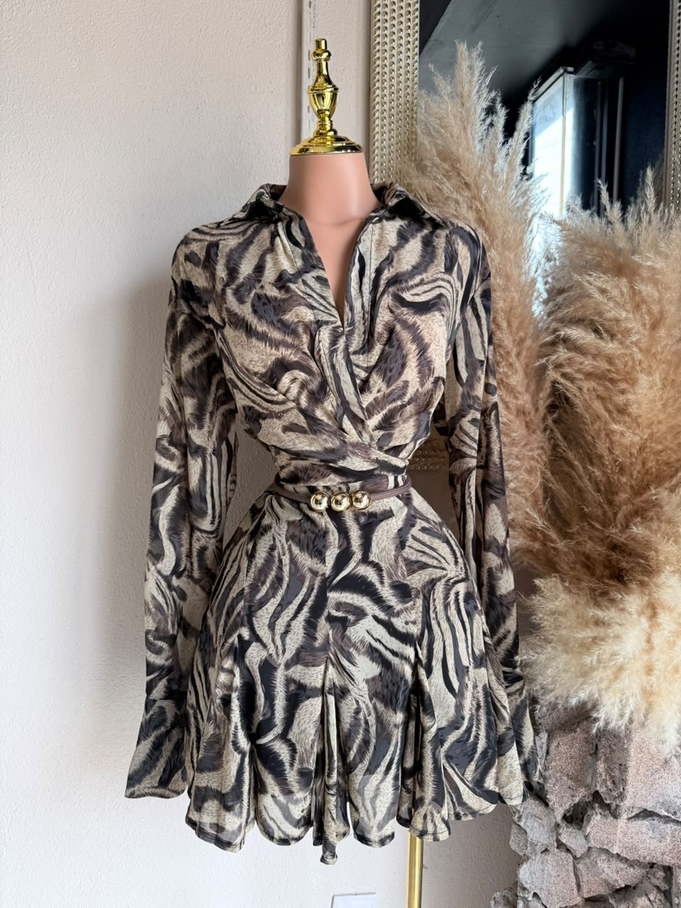 Vestido Corto Estampado Animal Print 261728 imagen 1 MB Mayte Barrera