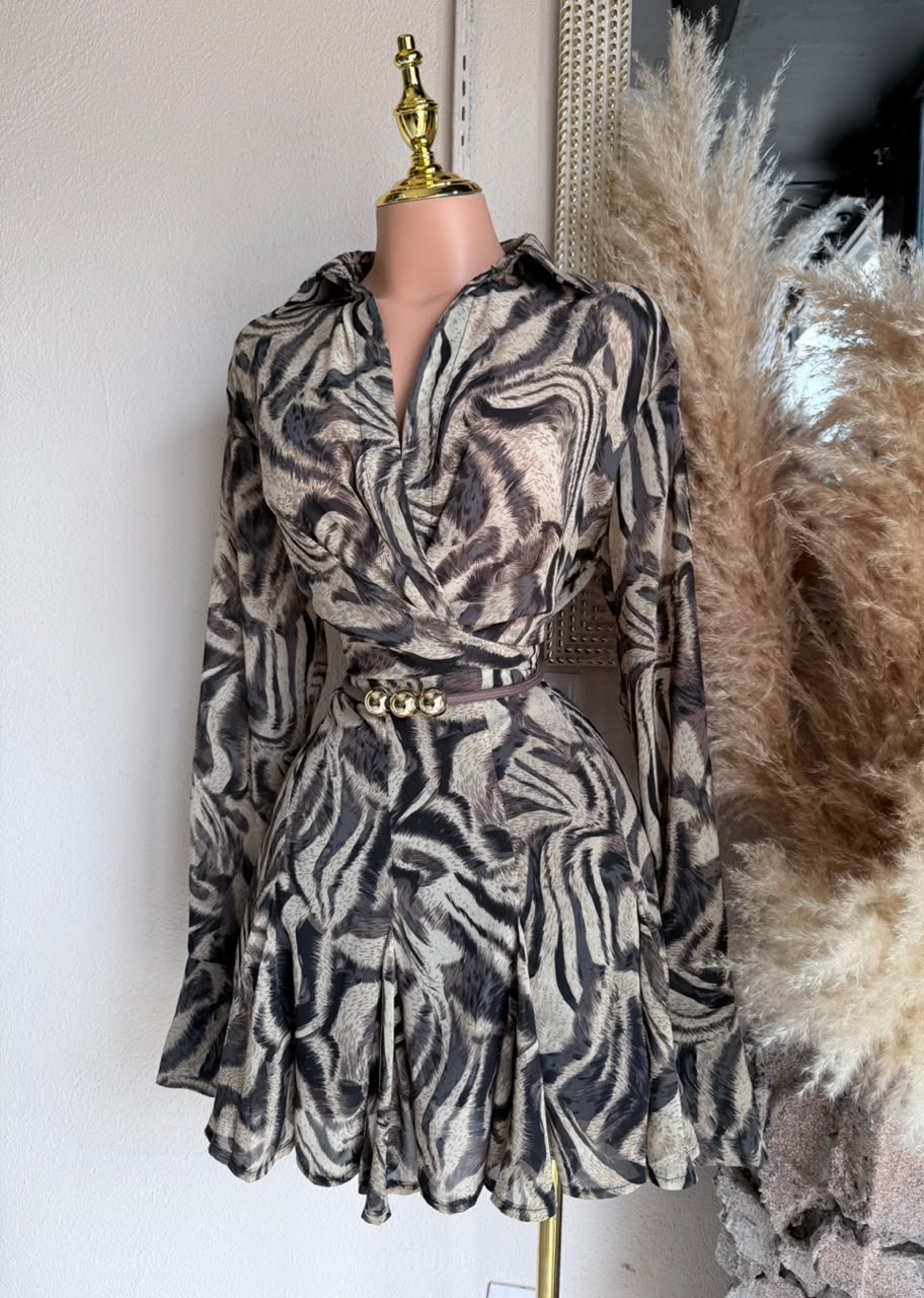 Vestido Corto Estampado Animal Print 261728 imagen 4 MB Mayte Barrera