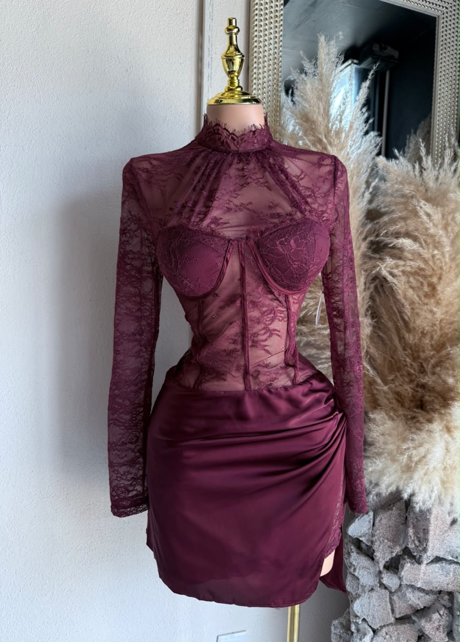 Vestido Vino de Encaje con Corset Drapeado 261745 imagen 1 MB Mayte Barrera