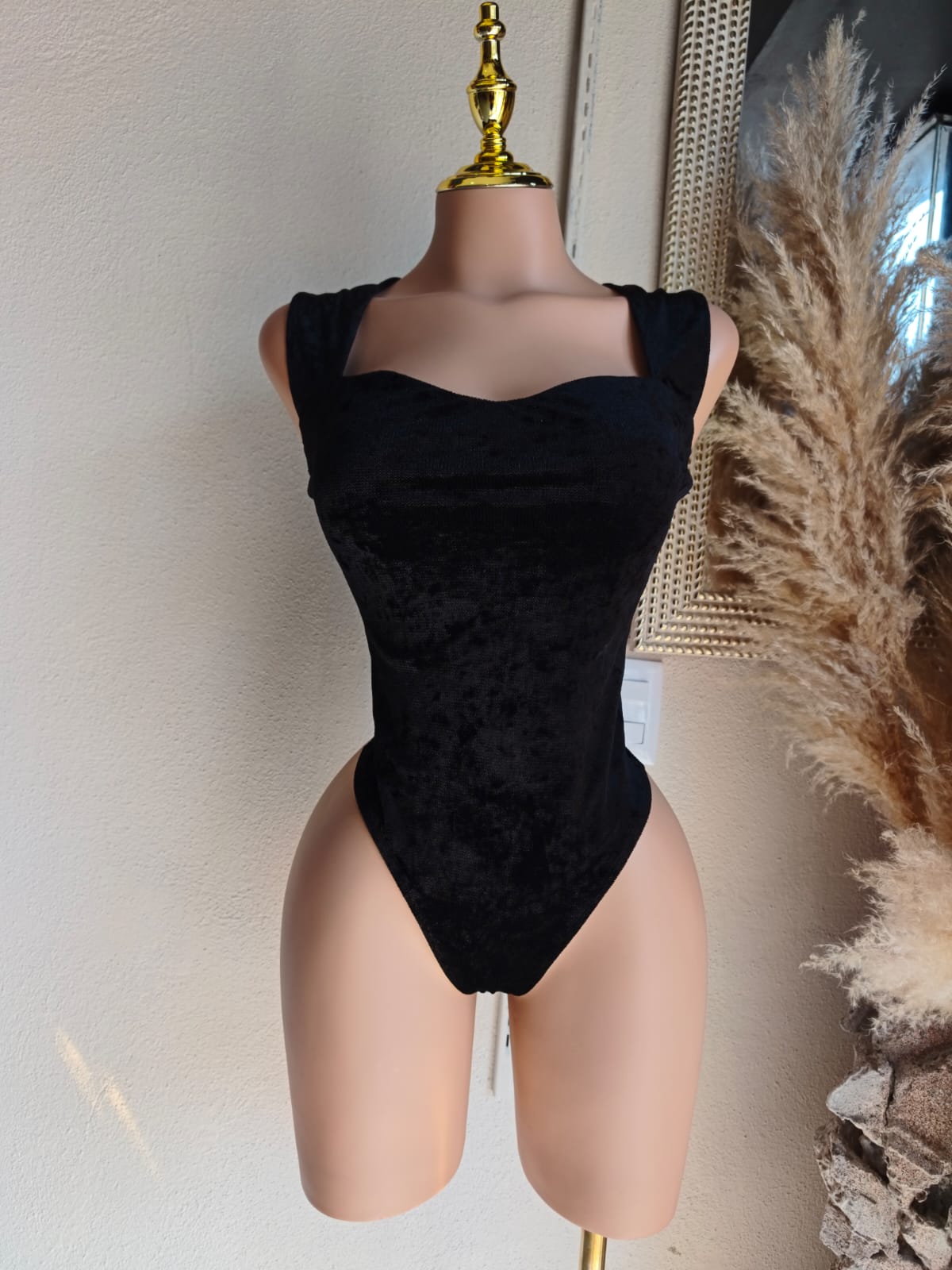 Body 261821 - imagen 1