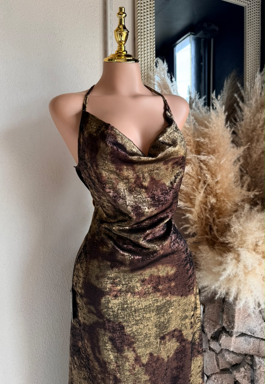 Vestido 261937 detalle de escote