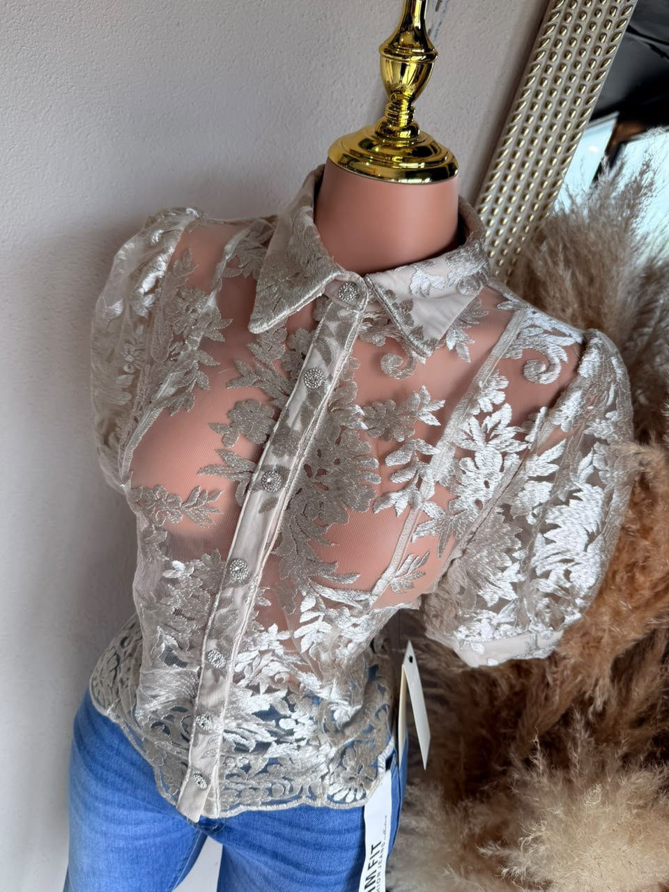 Blusa perla detalle lateral
