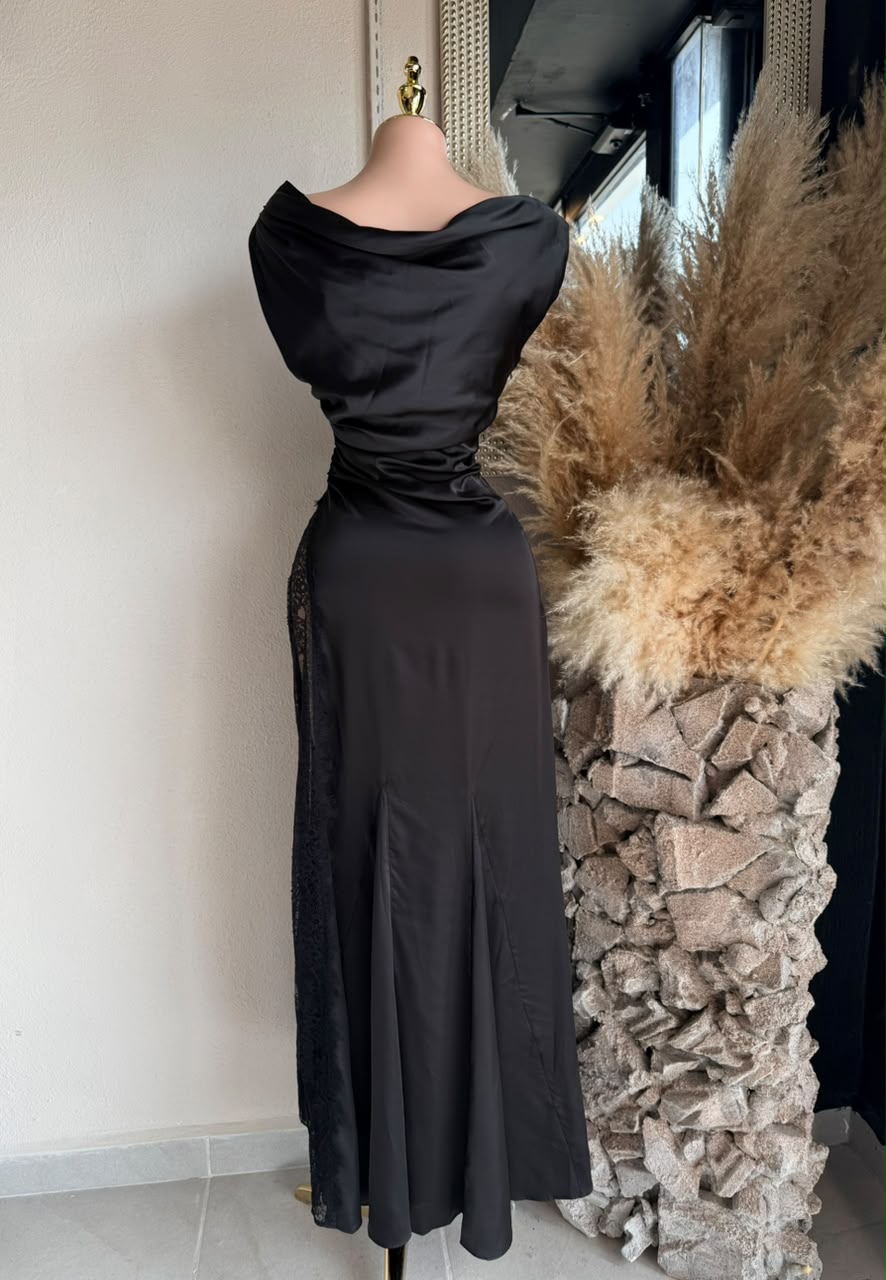 Vestido negro 261958 detalle de tela y acabado