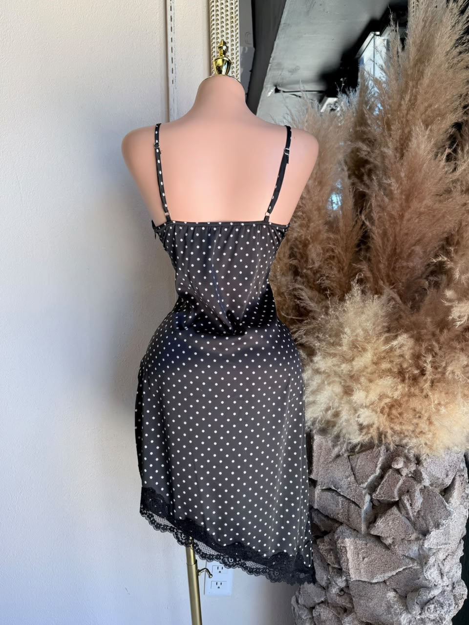 Vestido mini negro con estampado de lunares blancos – Vestido para Mujer 262016