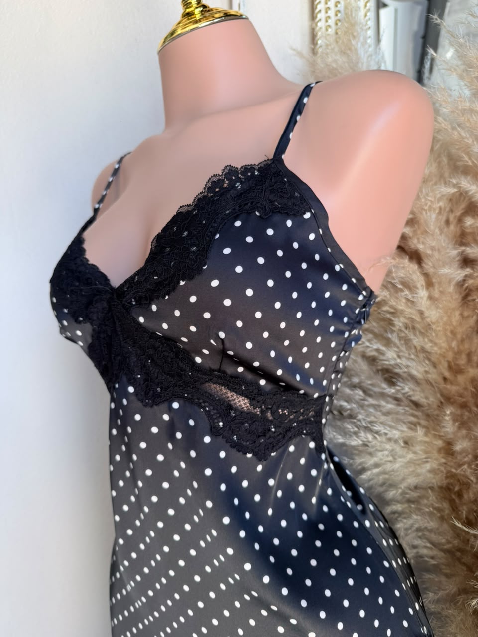 Vestido mini negro con estampado de lunares blancos – Vestido para Mujer 262016