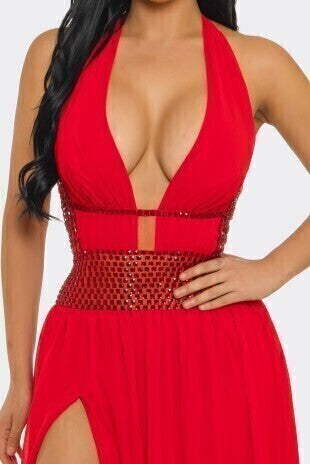 Vestido maxi escote profundo espalda descubierta look completo