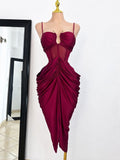 Vestido midi drapeado vino con transparencias detalle de escote