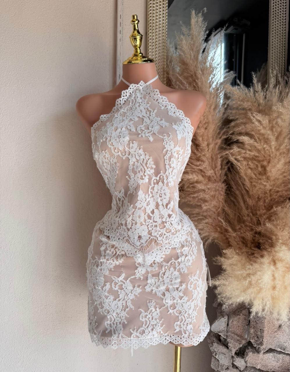 Set de Encaje Halter con Espalda Descubierta – Blanco 261292