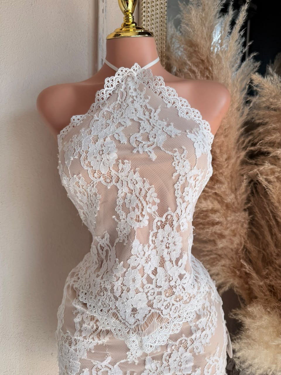Set de Encaje Halter con Espalda Descubierta – Blanco 261292