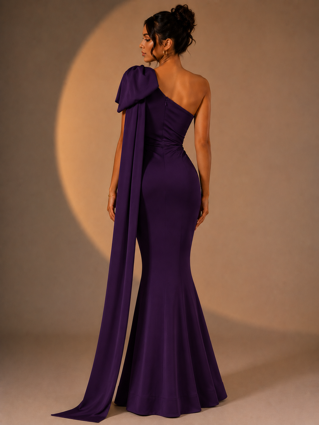Vestido maxi sirena morado detalle de lazo decorativo y escote