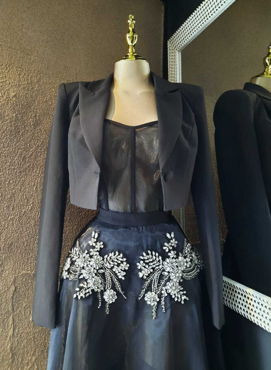 Vestido elegancia comodidad detalle de tela vista frontal