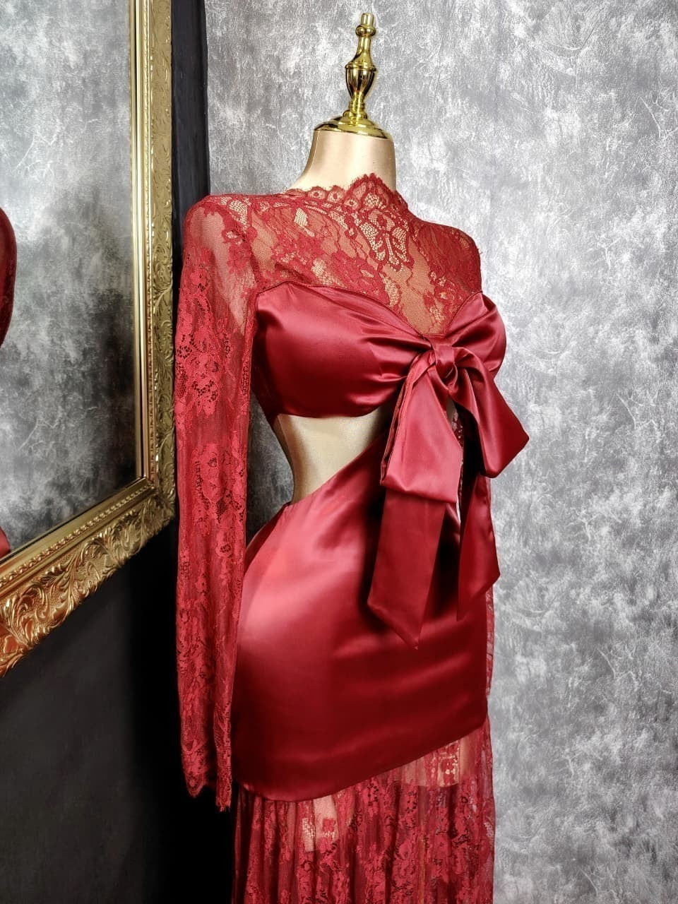 Vestido gala 260069 detalle de escote y tela