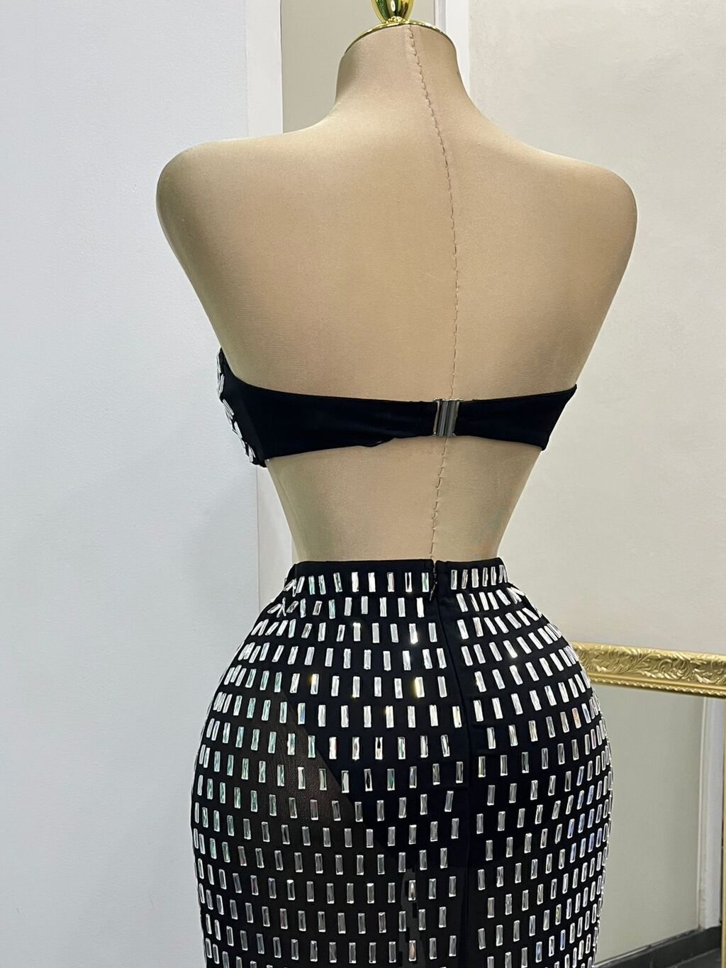 Set midnight crystal detalle lateral MB Mayte Barrera