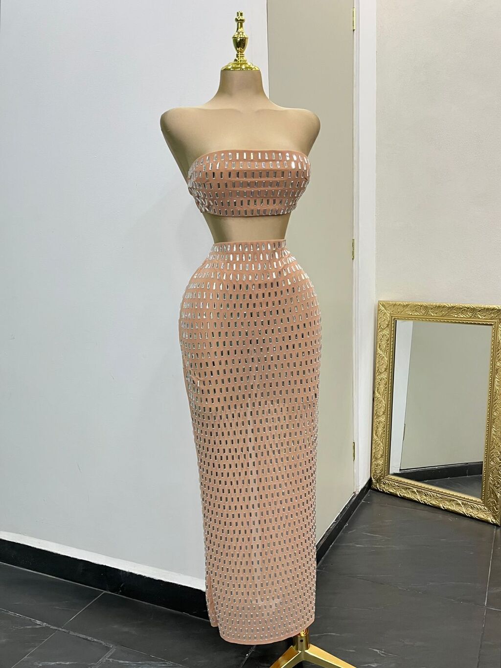 Set glimmer nude vista trasera MB Mayte Barrera