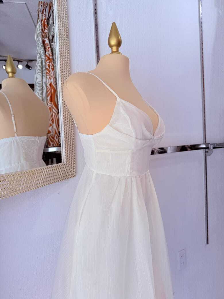 Vestido midi amanecer floral vista frontal completa