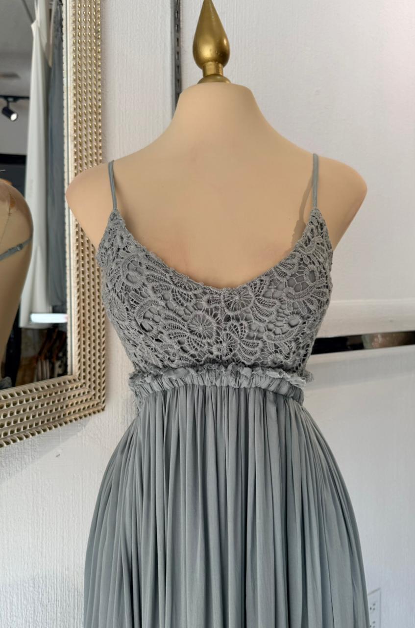 Vestido maxi boho chic detalle lateral y caída