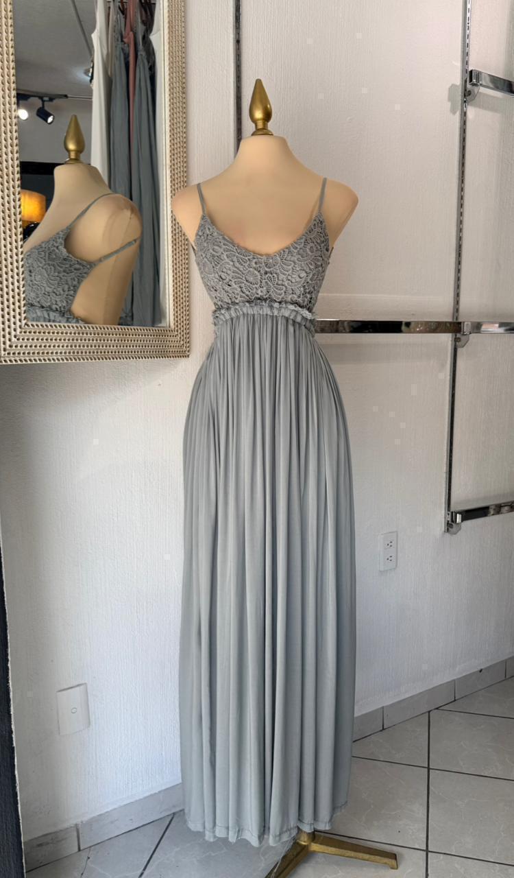 Vestido maxi boho chic detalle de estampado y tela