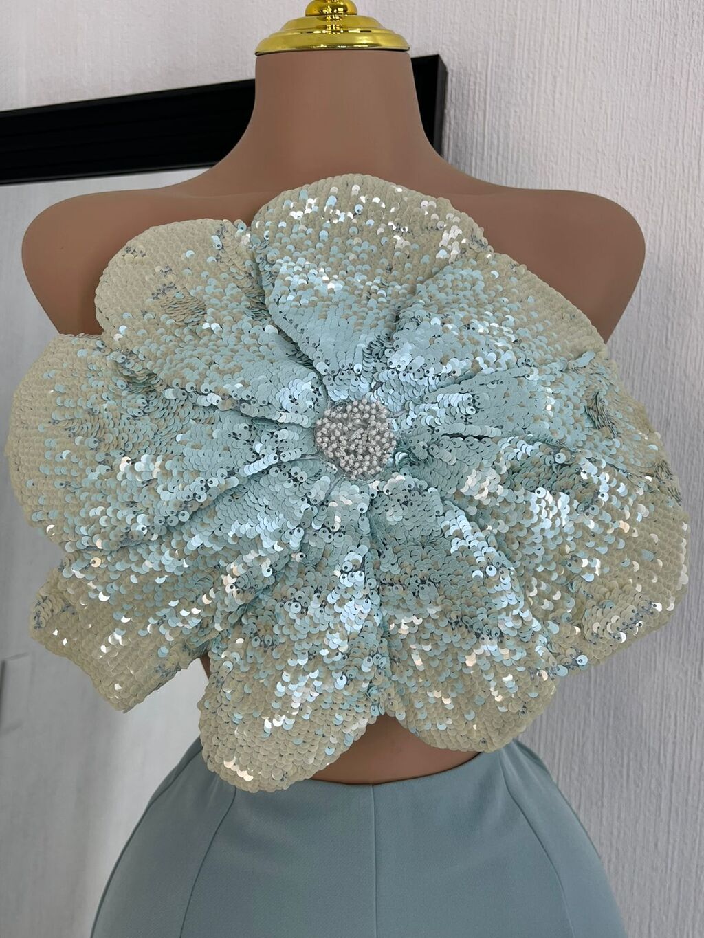 Set floral celeste couture vista frontal completa