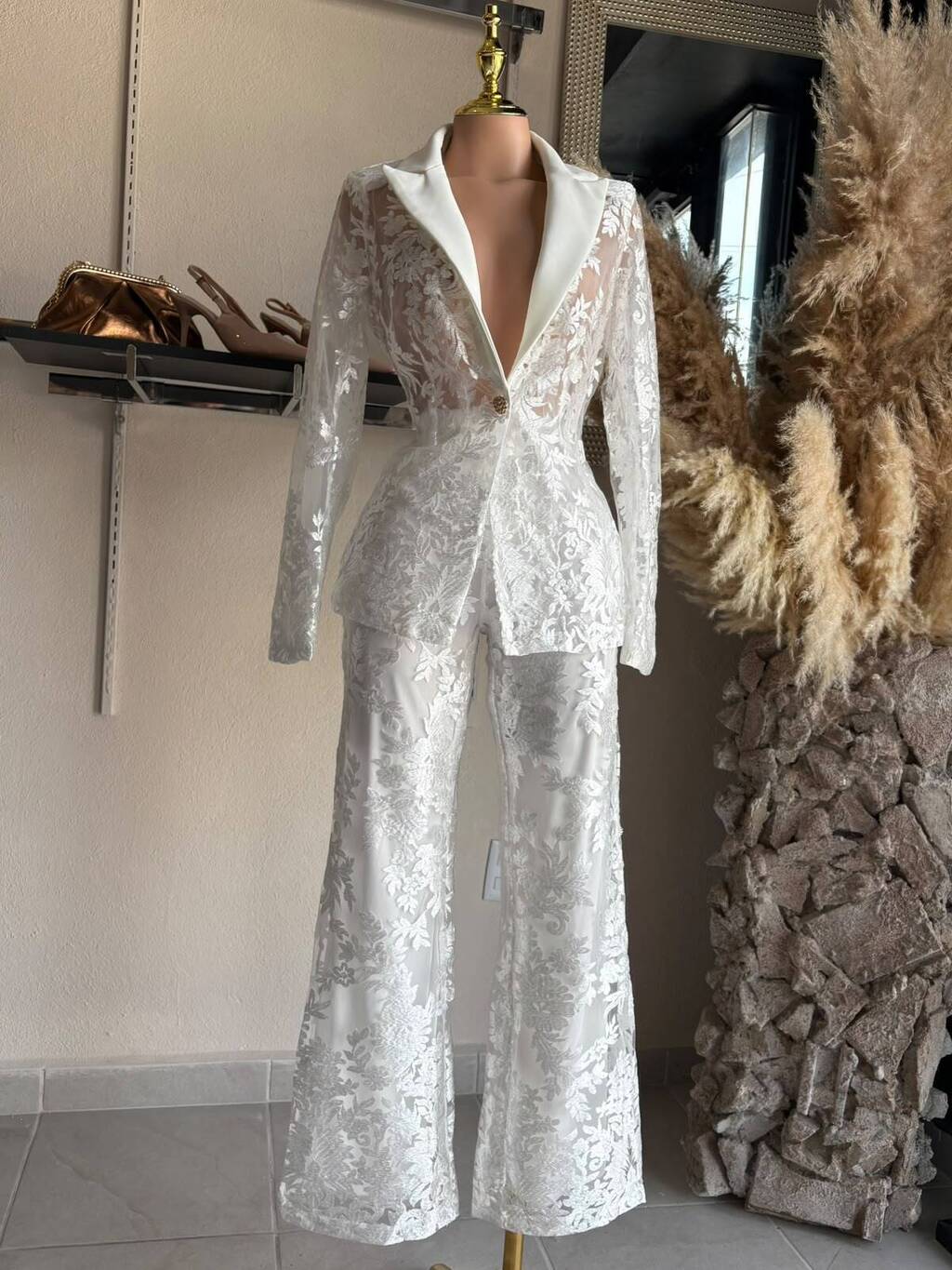 Set elegante blanco detalle superior MB Mayte Barrera