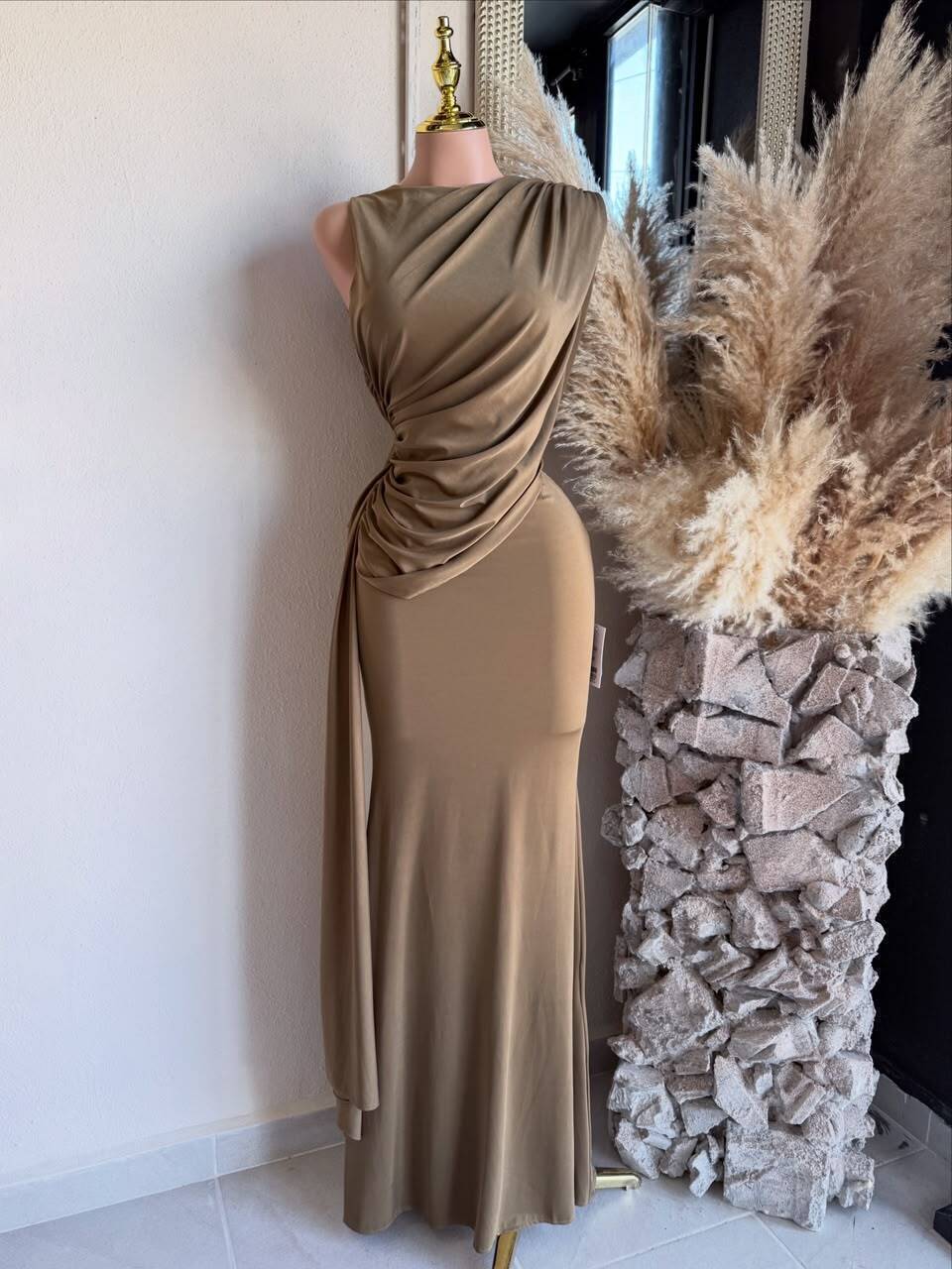 Vestido Largo Drapeado - Elegancia Atemporal 261161